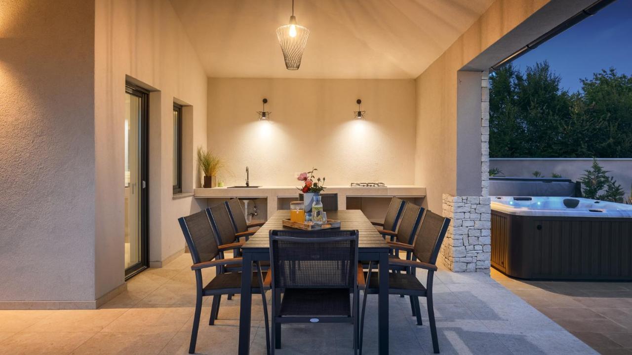 Villa Rozhica Svetvinčenat Exteriér fotografie